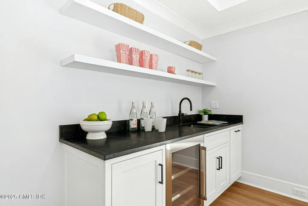 10 Stony Brook Road Darien CT 06820