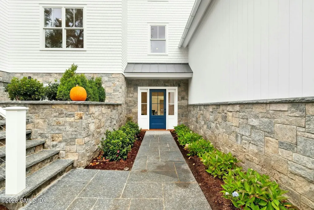 10 Stony Brook Road Darien CT 06820