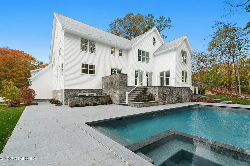 10 Stony Brook Road Darien CT 06820