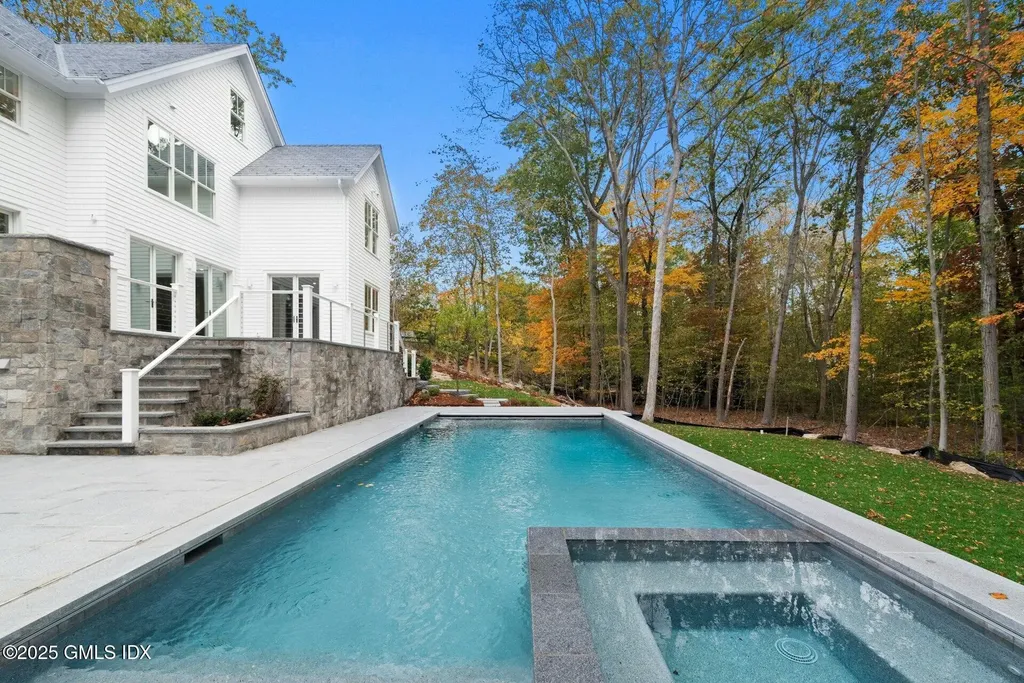 10 Stony Brook Road Darien CT 06820