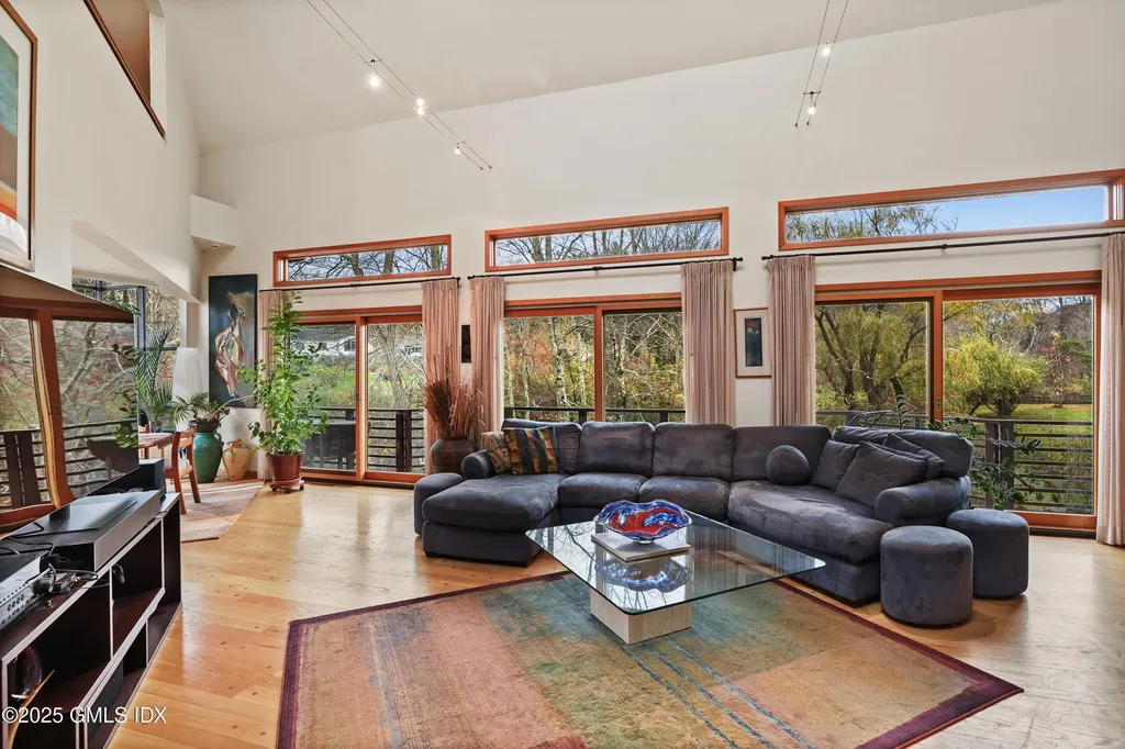 198 E Middle Patent Road Greenwich CT 06831