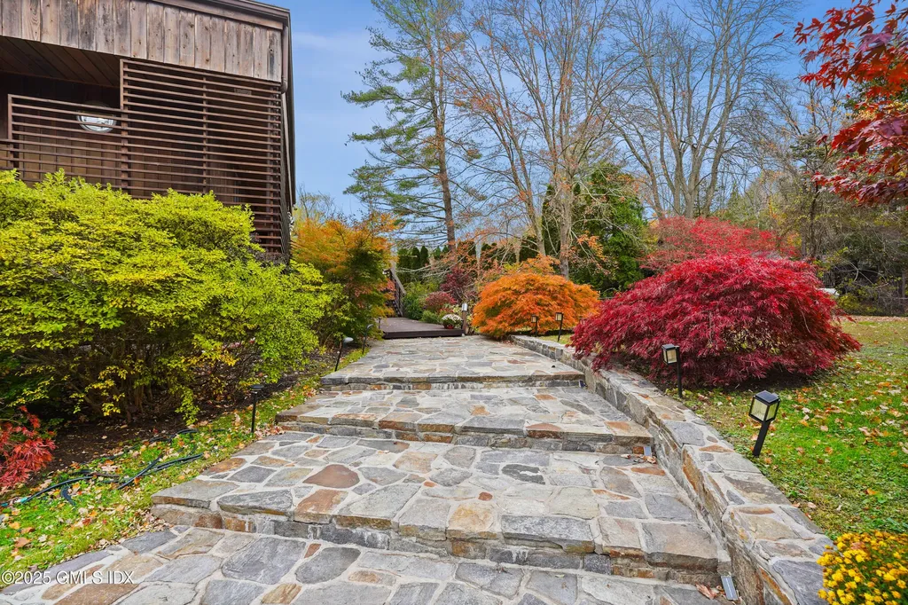 198 E Middle Patent Road Greenwich CT 06831