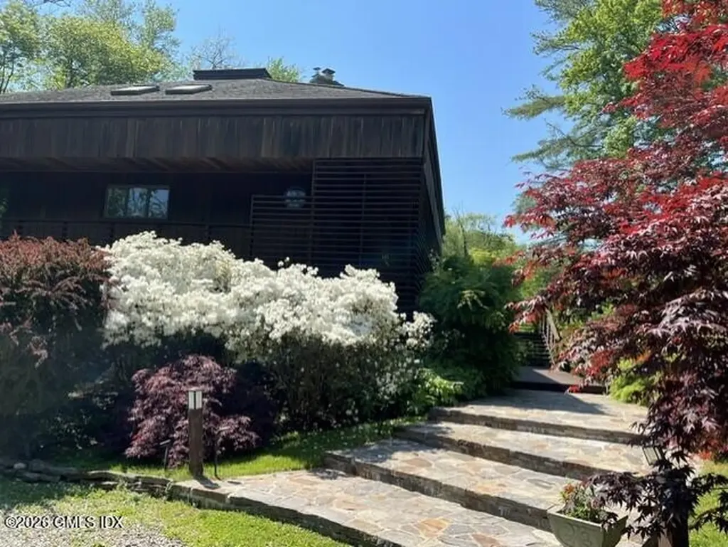 198 E Middle Patent Road Greenwich CT 06831