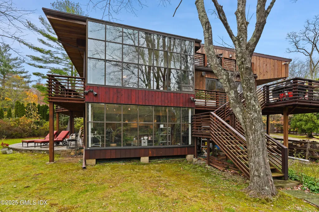 198 E Middle Patent Road Greenwich CT 06831