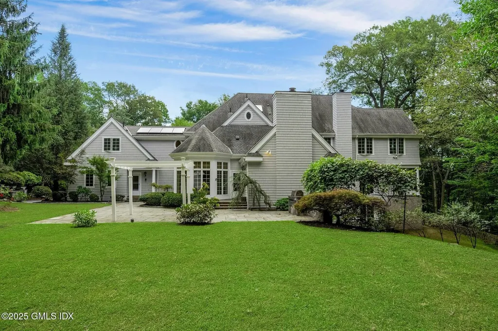 39 Running Brook Lane New Canaan CT 06840
