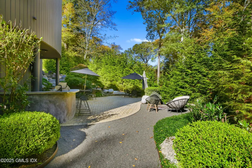 210 Red Fox Road Stamford CT 06903