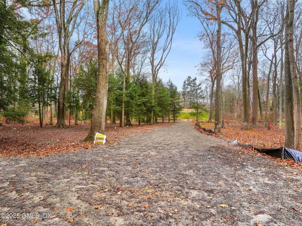 48 Brookwood Lane New Canaan CT 06840