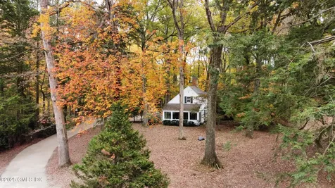 48 Brookwood Lane New Canaan CT 06840