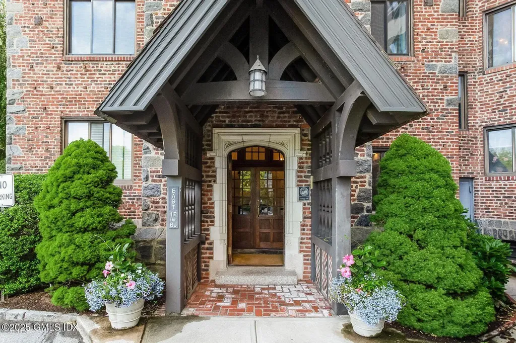 47 Lafayette Place Greenwich CT 06830