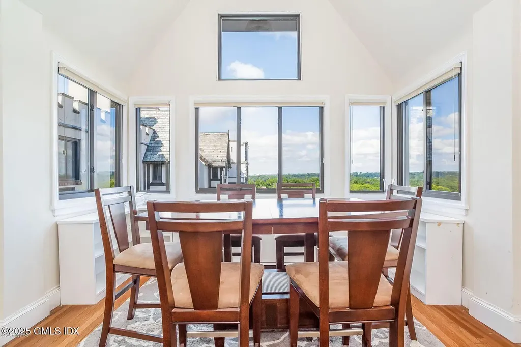 47 Lafayette Place Greenwich CT 06830