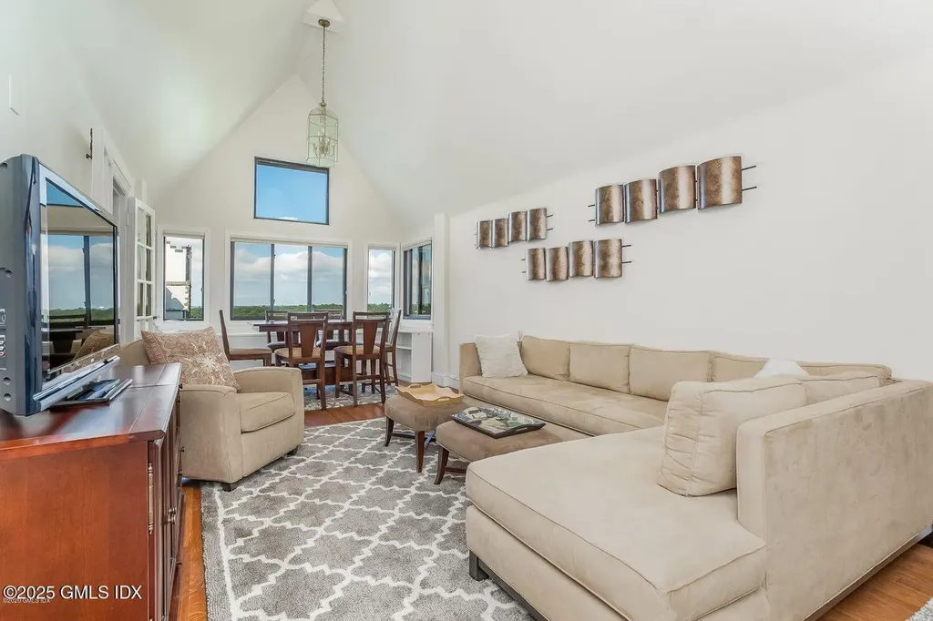 47 Lafayette Place Greenwich CT 06830