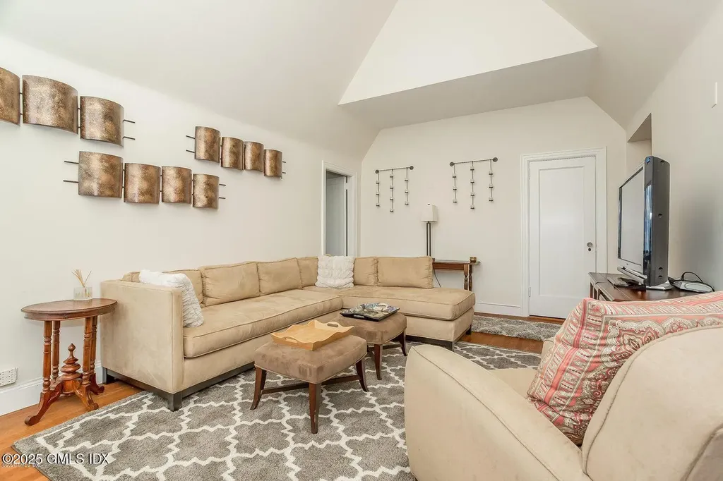 47 Lafayette Place Greenwich CT 06830