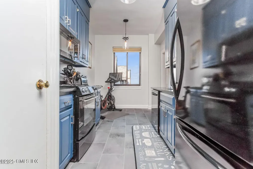 47 Lafayette Place Greenwich CT 06830