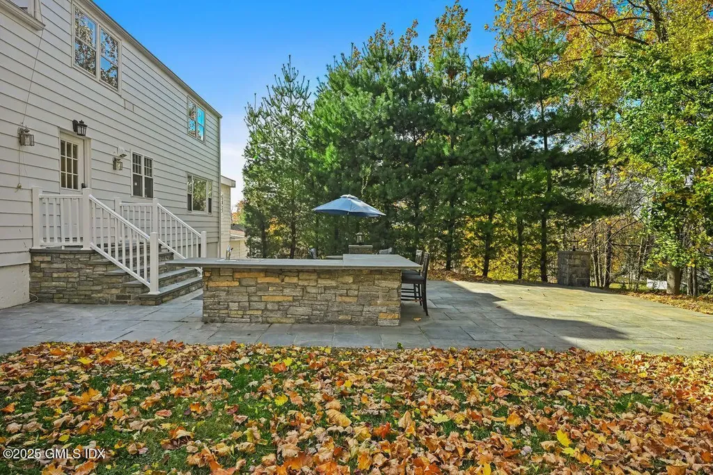 233 Palmer Hill Road Old Greenwich CT 06870