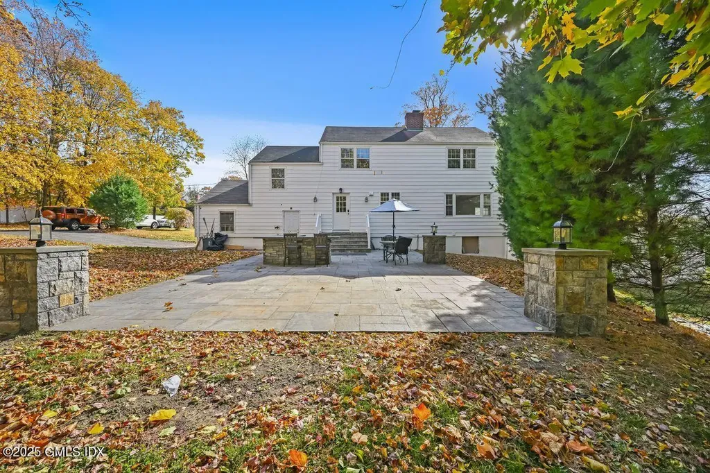 233 Palmer Hill Road Old Greenwich CT 06870