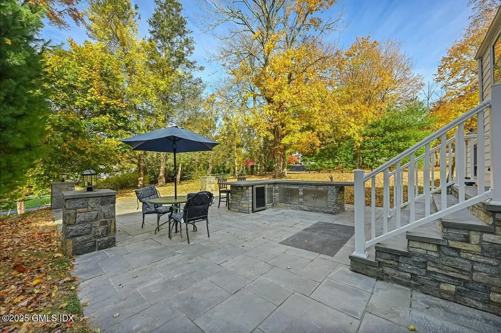 233 Palmer Hill Road Old Greenwich CT 06870