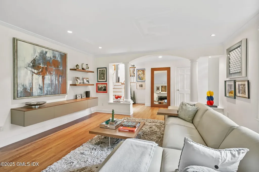 12 Wooddale Road Greenwich CT 06830