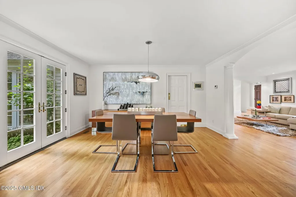 12 Wooddale Road Greenwich CT 06830