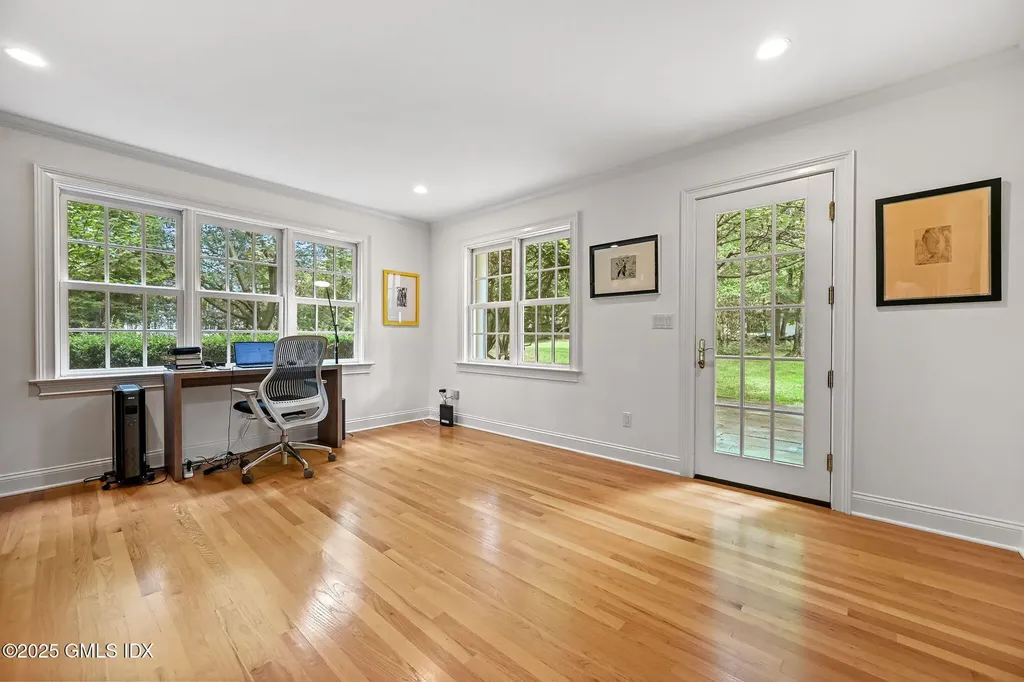 12 Wooddale Road Greenwich CT 06830