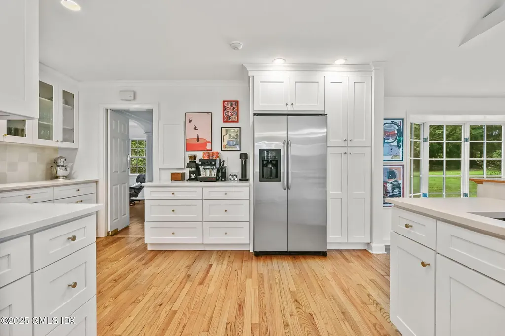 12 Wooddale Road Greenwich CT 06830