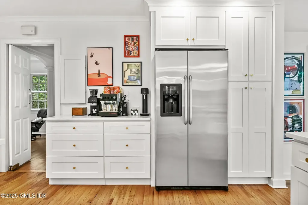 12 Wooddale Road Greenwich CT 06830