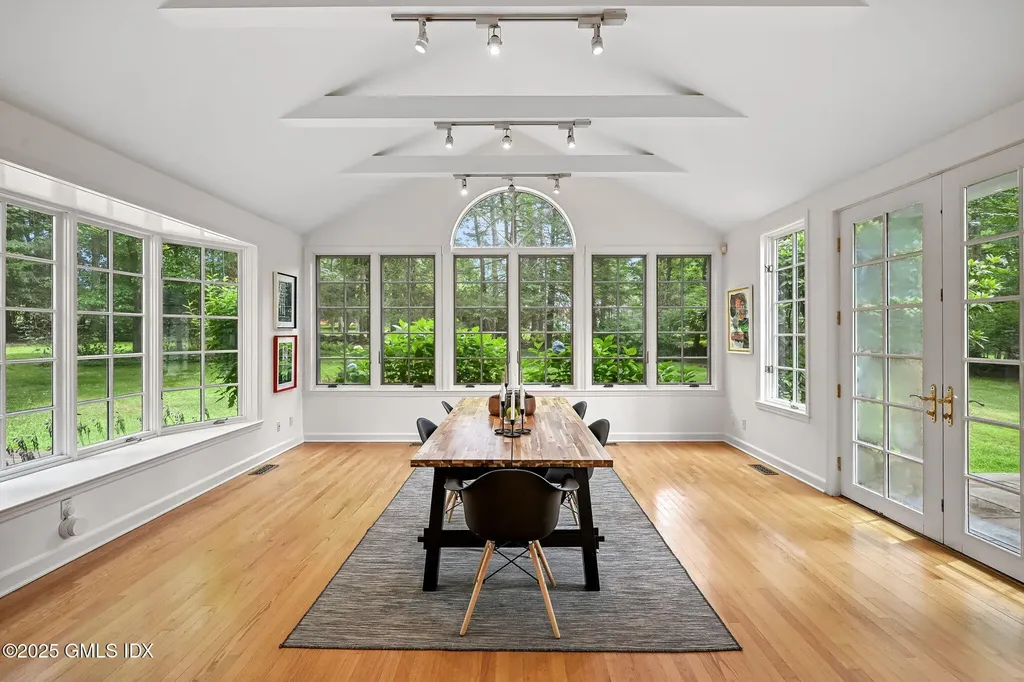 12 Wooddale Road Greenwich CT 06830