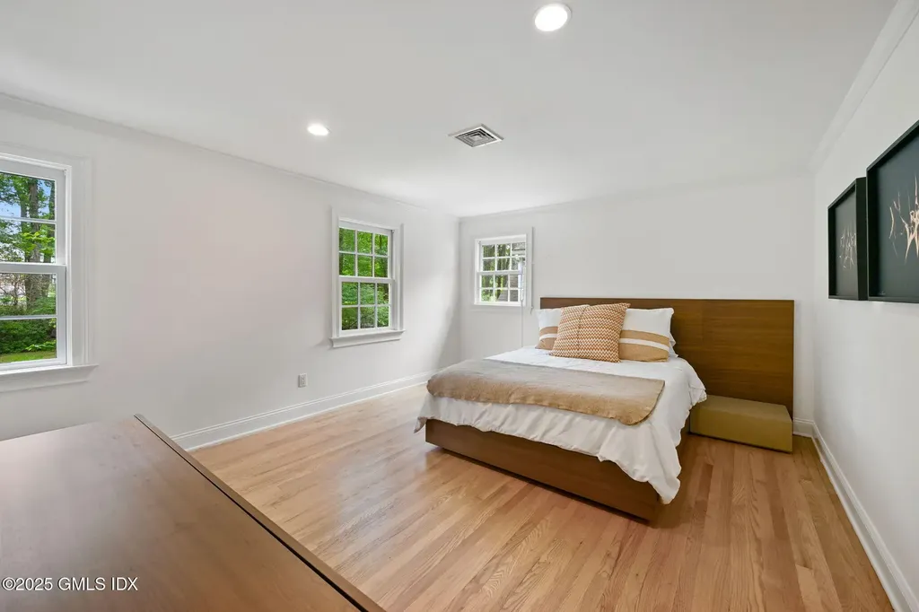 12 Wooddale Road Greenwich CT 06830