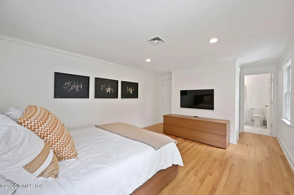 12 Wooddale Road Greenwich CT 06830