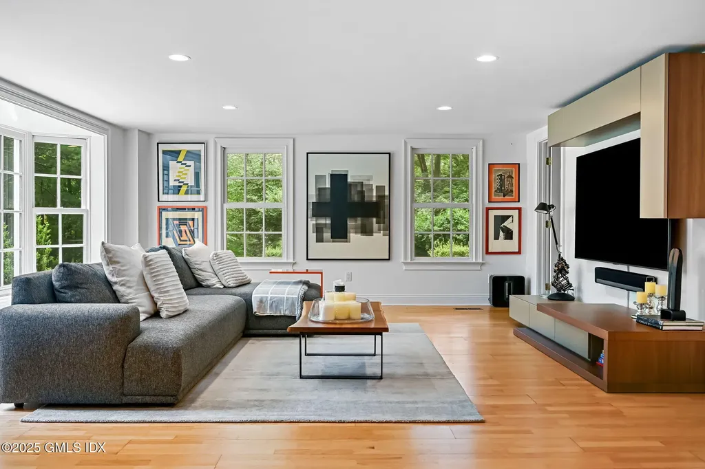 12 Wooddale Road Greenwich CT 06830