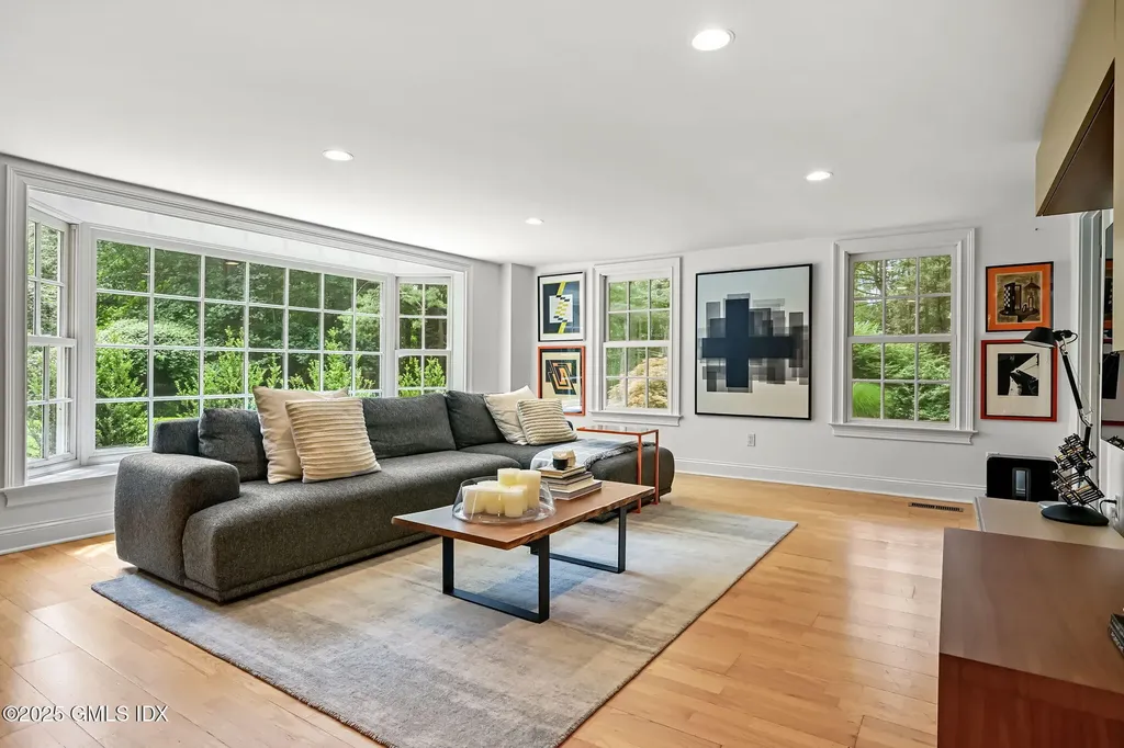 12 Wooddale Road Greenwich CT 06830