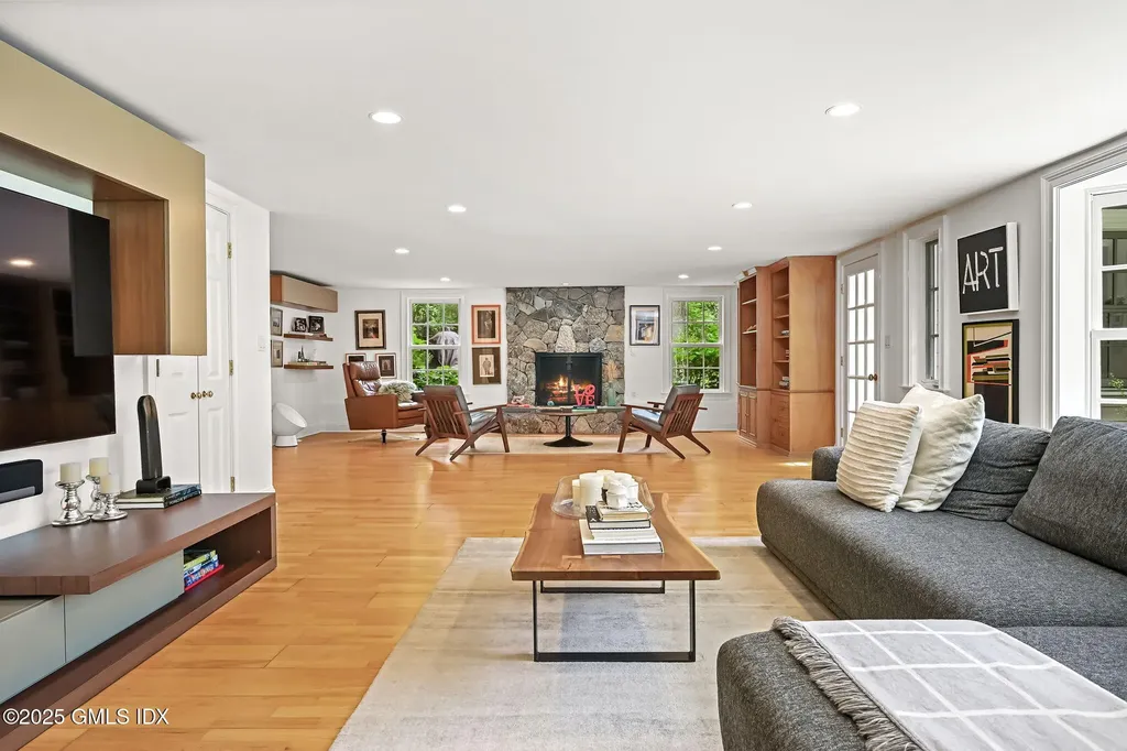 12 Wooddale Road Greenwich CT 06830