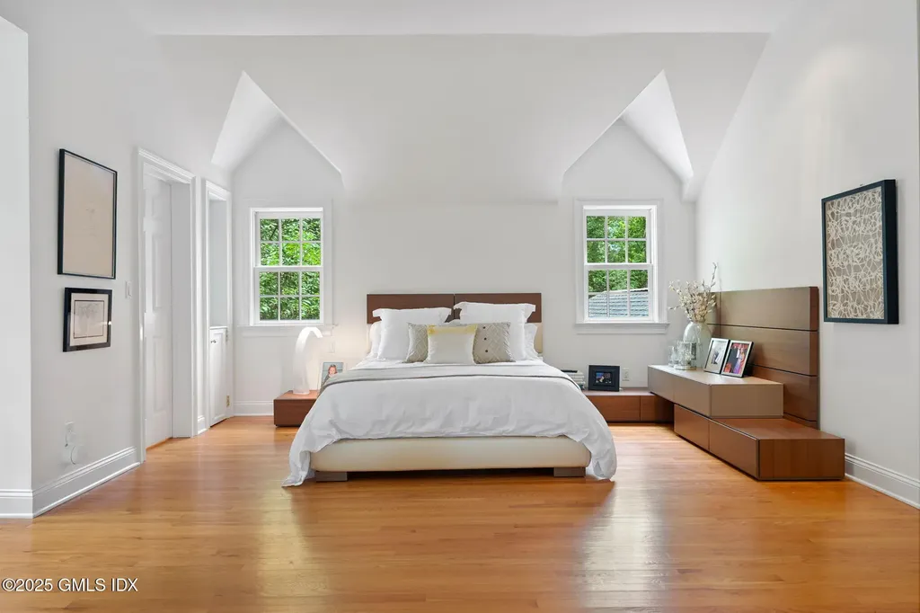 12 Wooddale Road Greenwich CT 06830