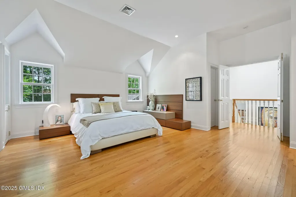 12 Wooddale Road Greenwich CT 06830