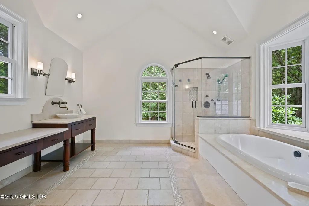 12 Wooddale Road Greenwich CT 06830