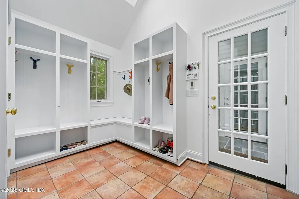 12 Wooddale Road Greenwich CT 06830