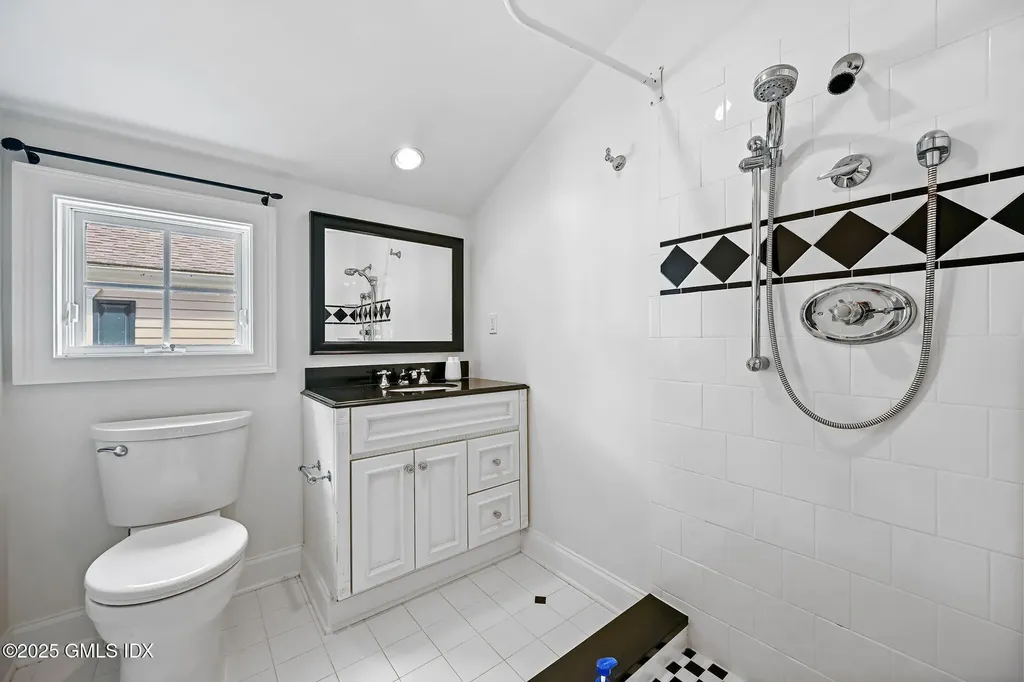 12 Wooddale Road Greenwich CT 06830