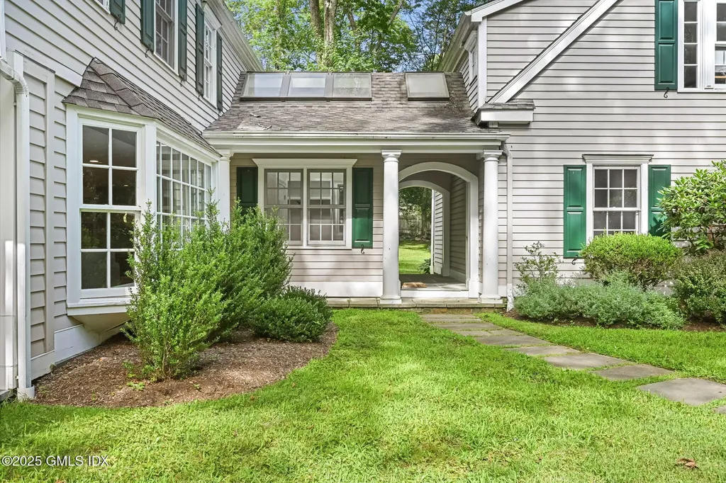 12 Wooddale Road Greenwich CT 06830