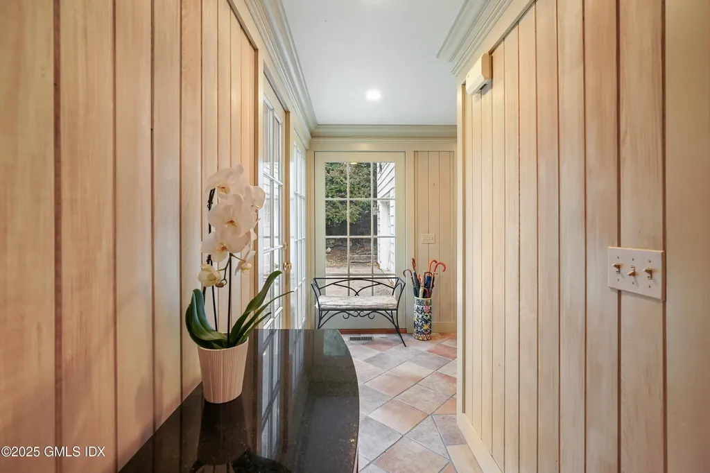 583 Lake Avenue Greenwich CT 06830