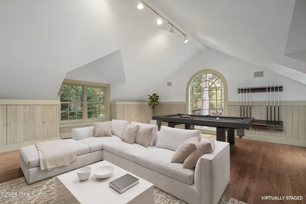 583 Lake Avenue Greenwich CT 06830