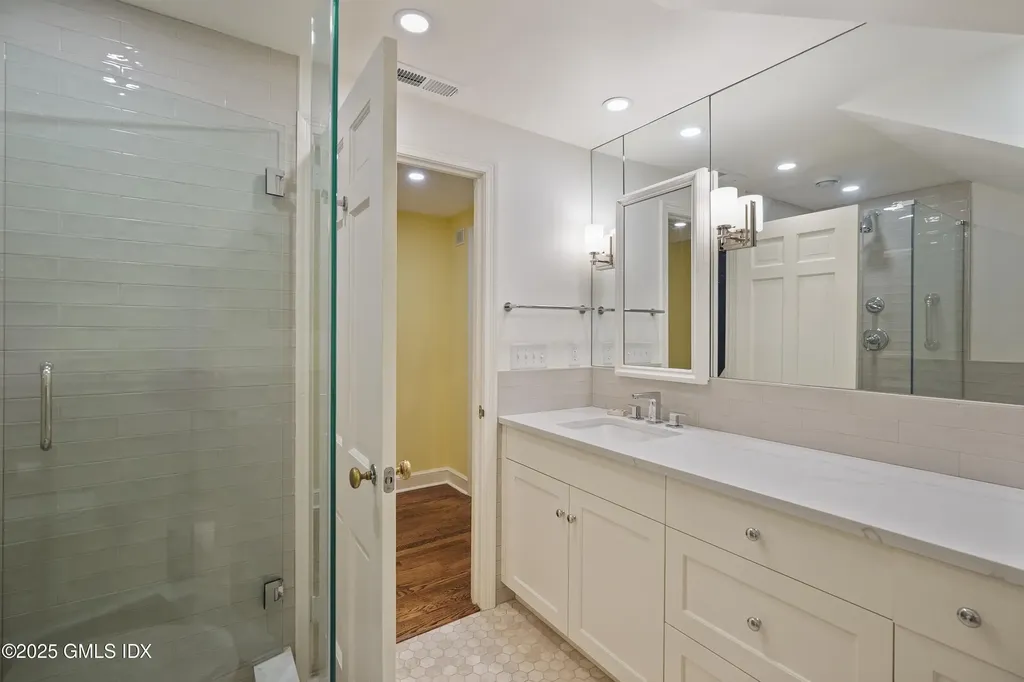 583 Lake Avenue Greenwich CT 06830