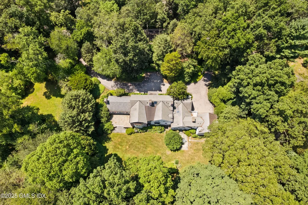 583 Lake Avenue Greenwich CT 06830