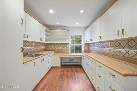 583 Lake Avenue Greenwich CT 06830