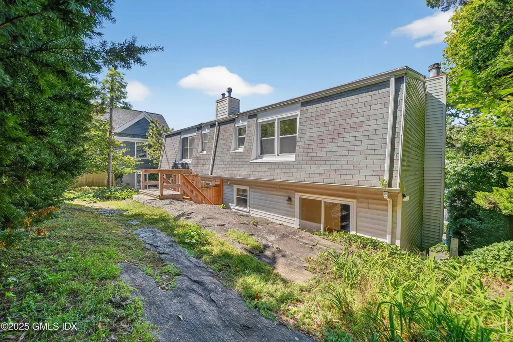 55 Locust Street Greenwich CT 06830