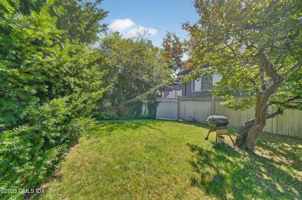 55 Locust Street Greenwich CT 06830