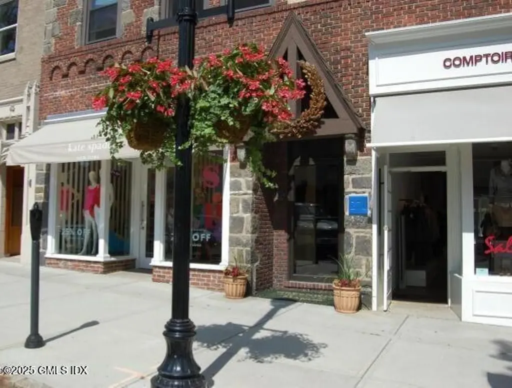 271 Greenwich Avenue Greenwich CT 06830