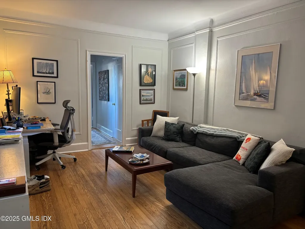 271 Greenwich Avenue Greenwich CT 06830