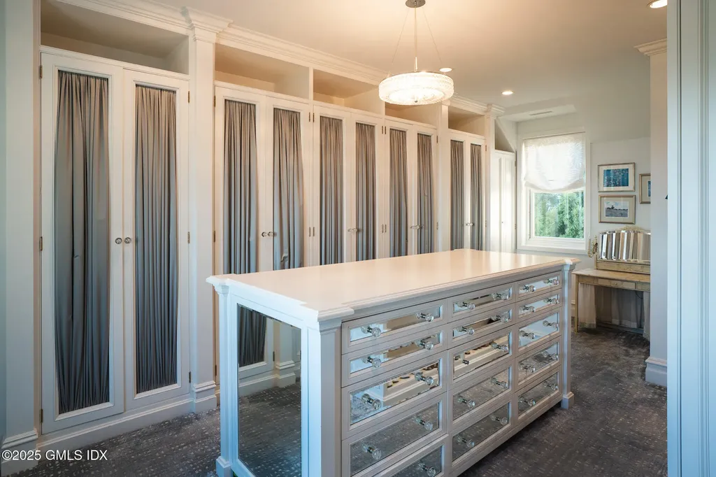 545 Indian Field Road Greenwich CT 06830