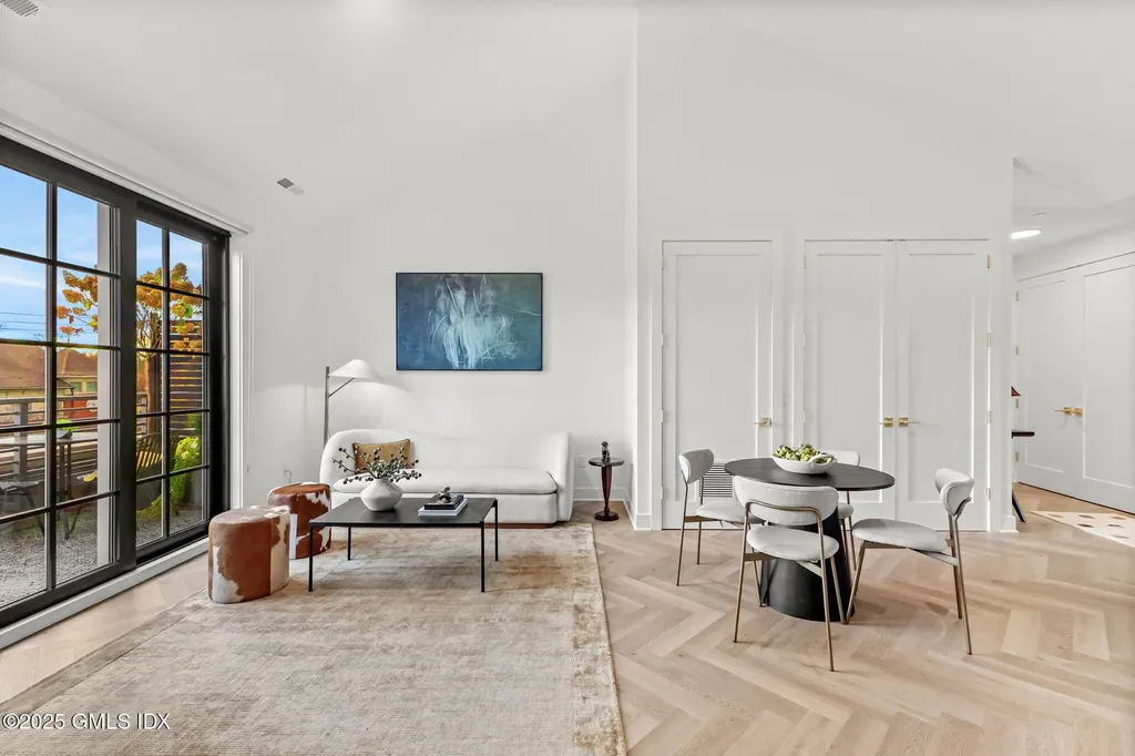 100 E Putnam Avenue Cos Cob CT 06807