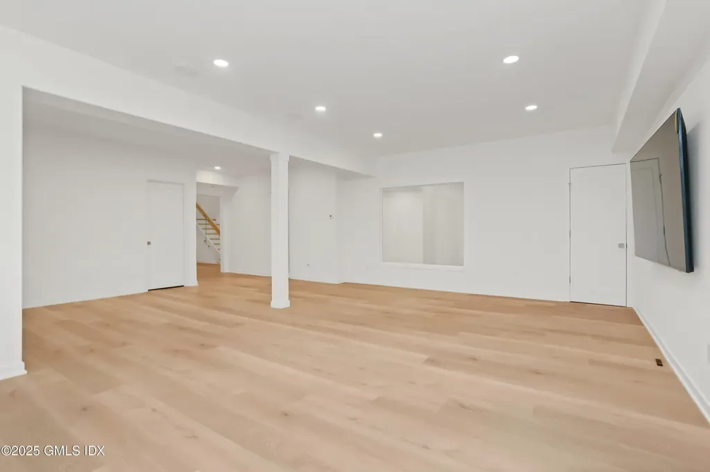 69 Taconic Road Greenwich CT 06831