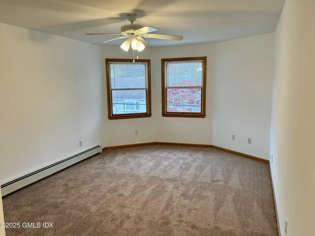 18 1/2 Morgan Avenue Greenwich CT 06831